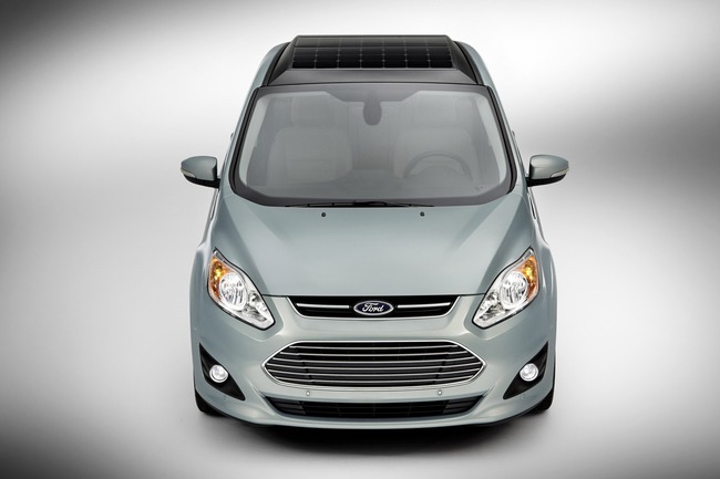 Ford giới thiệu xe hybrid sạc bằng năng lượng mặt trời 3
